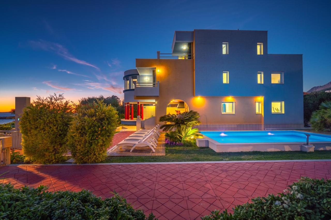 Villa Palmina ポドストラナ エクステリア 写真